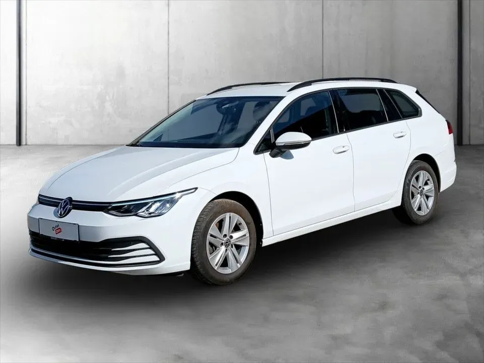 Volkswagen Golf 2022 photo 2