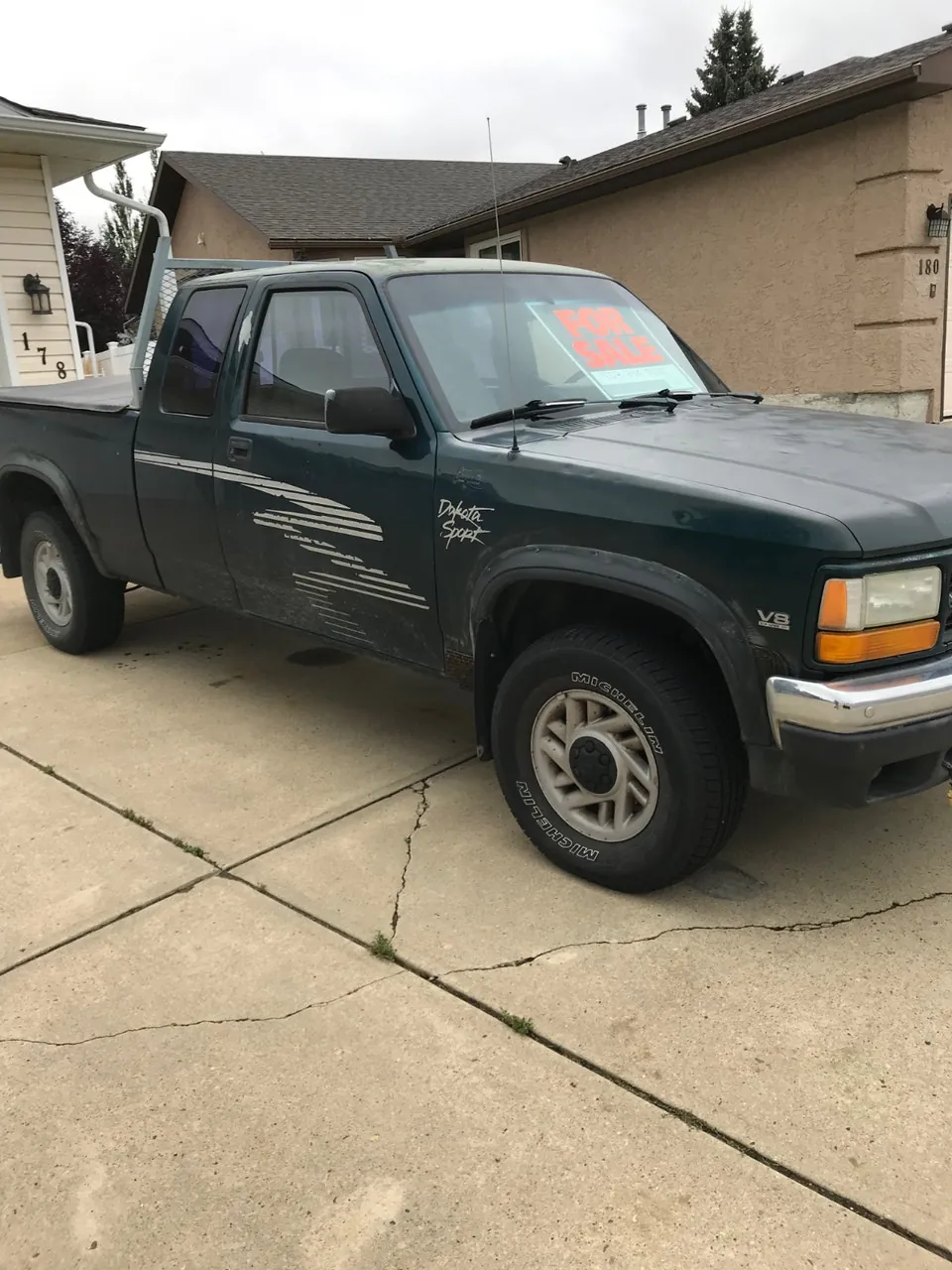 Dodge Dakota 1989 photo 3