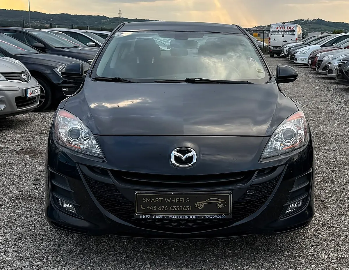 Mazda Mazda3 2010 photo 3