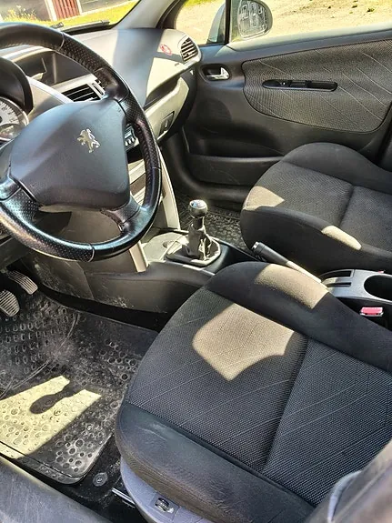 Peugeot 207 2007 photo 5