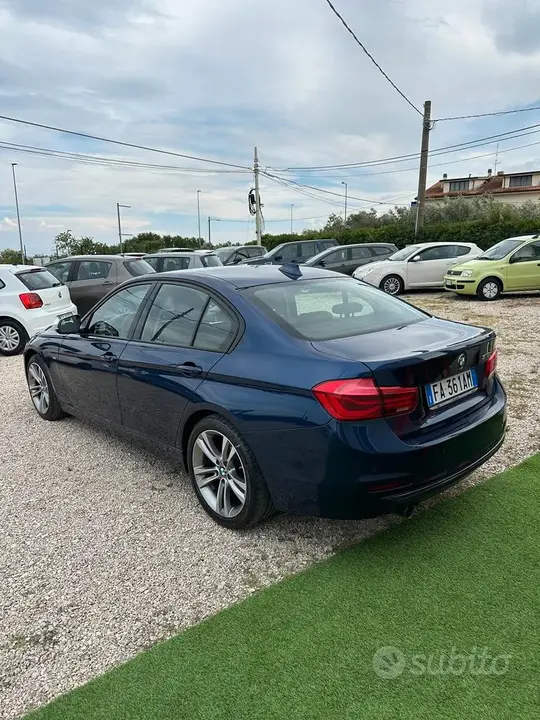 BMW 318 2015 photo 3
