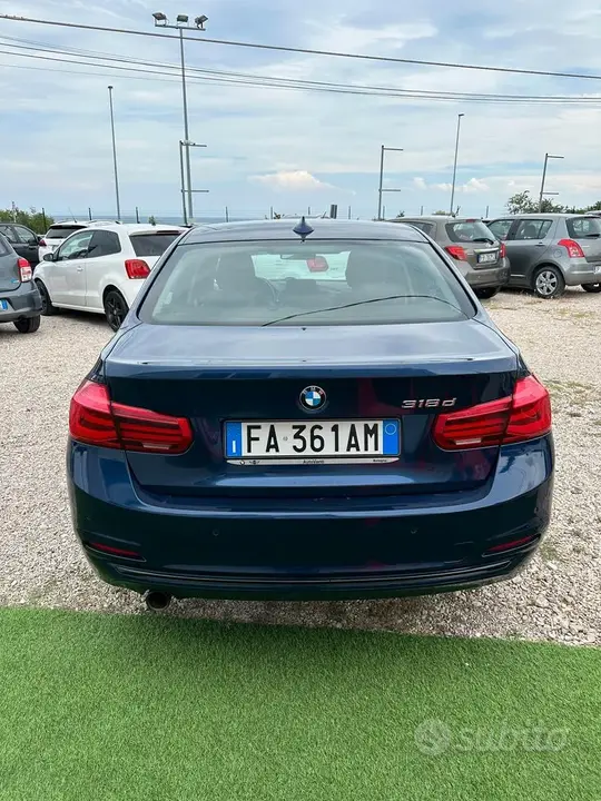 BMW 318 2015 photo 4