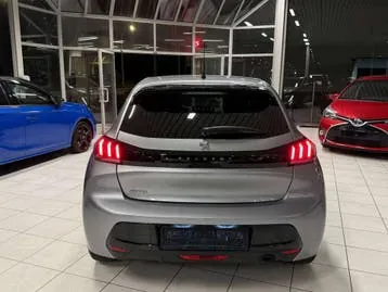 Peugeot 208 2022 photo 3