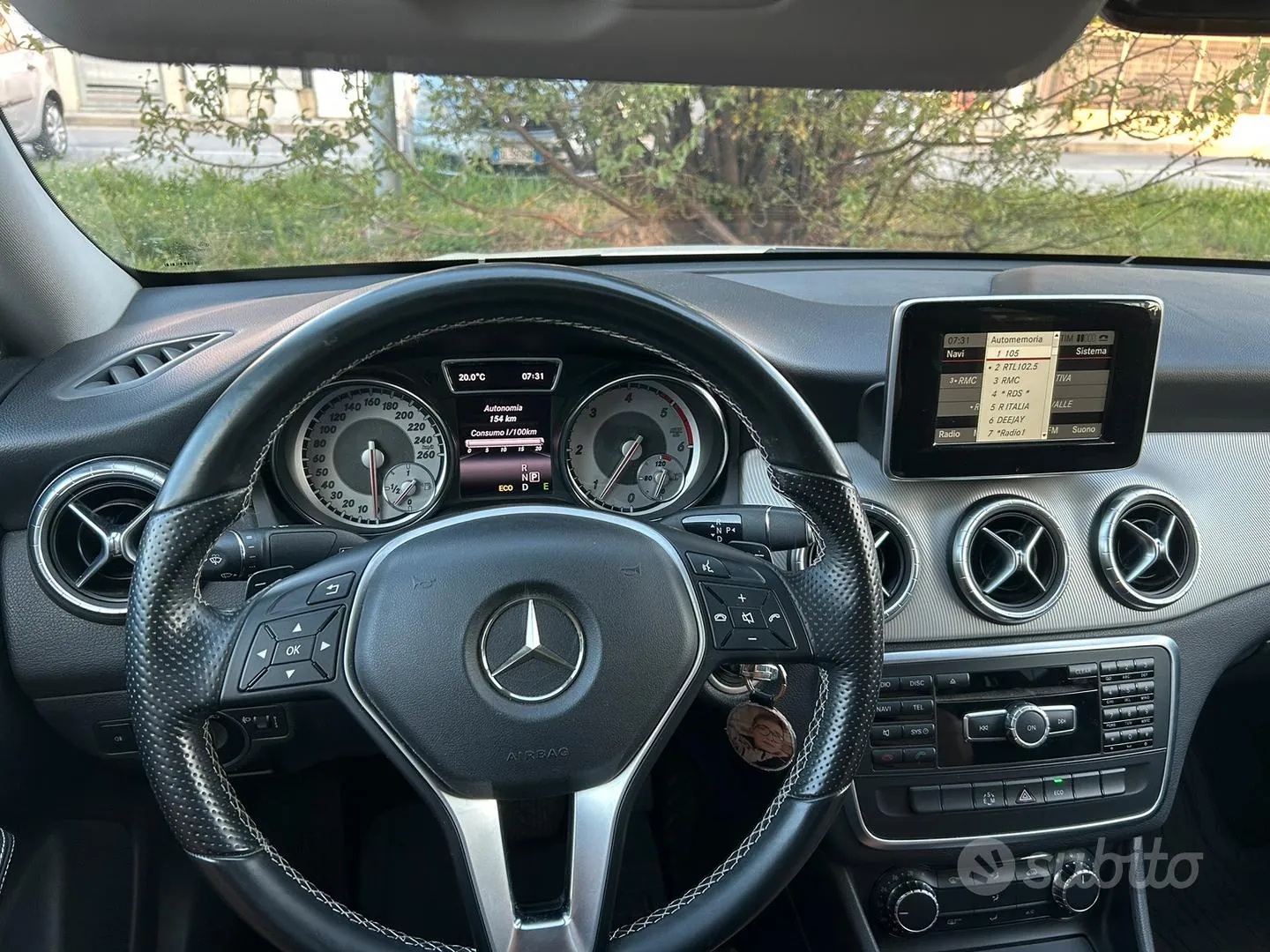 Mercedes-Benz Cla 2015 photo 2