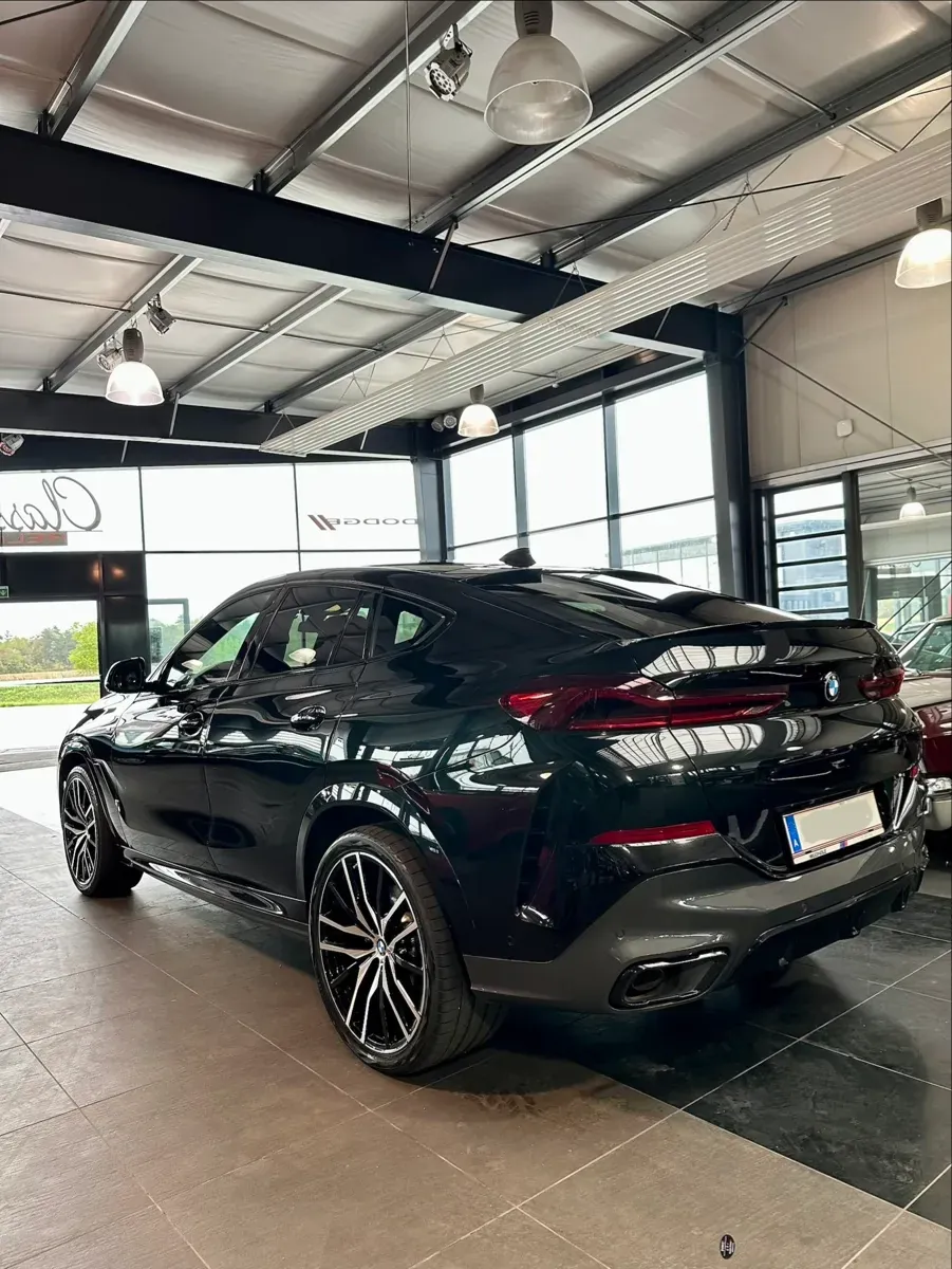 BMW X6 2022 photo 2