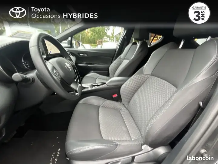 Toyota C-Hr 2023 photo 3