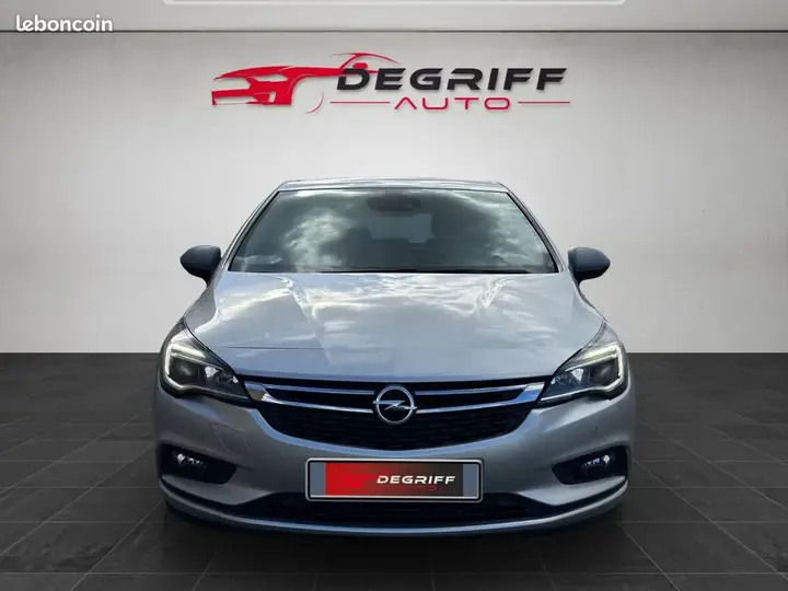 Opel Astra 2017 photo 2