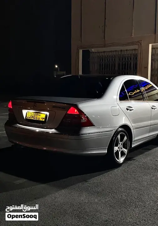 Mercedes-Benz C-Class 2005 photo 2
