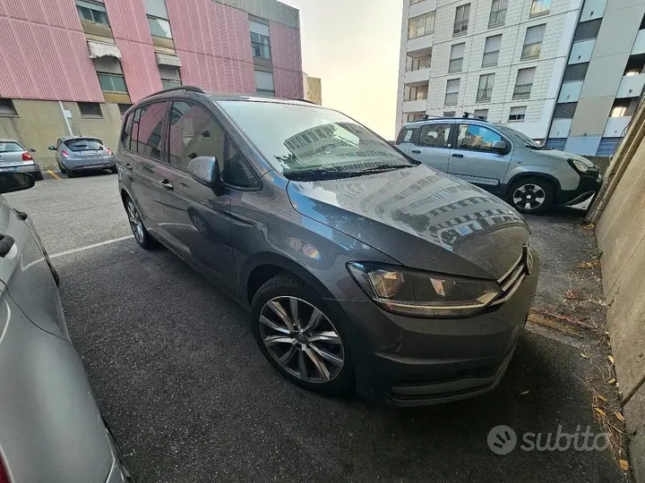 Volkswagen Touran 2018 photo 3