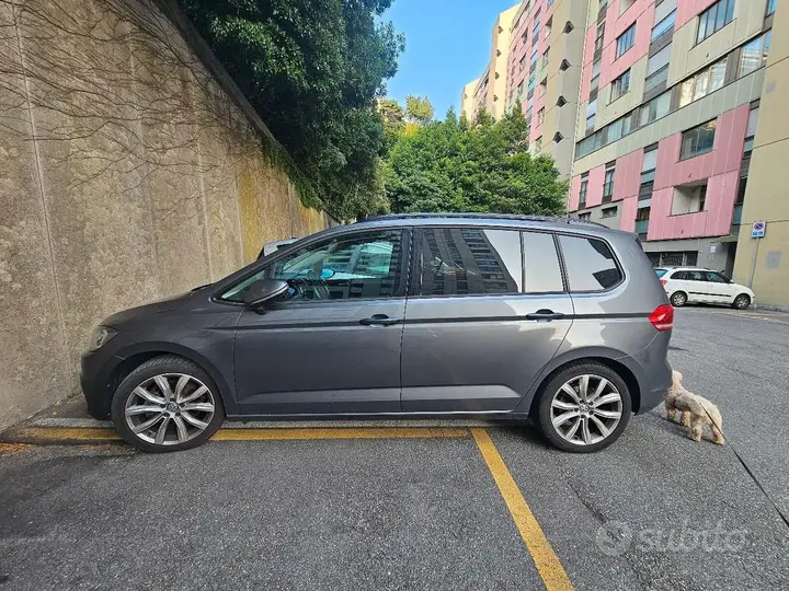 Volkswagen Touran 2018 photo 4