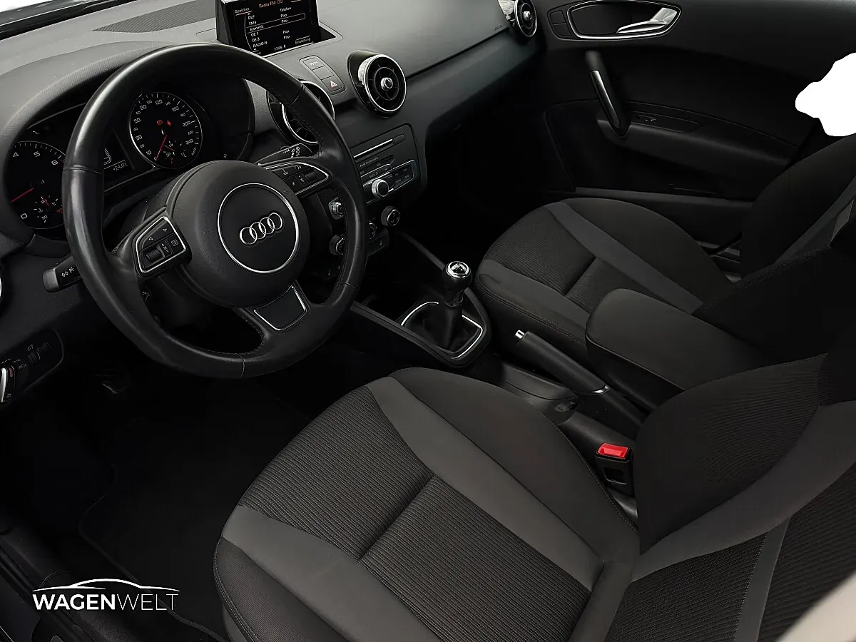 Audi A1 2016 photo 3