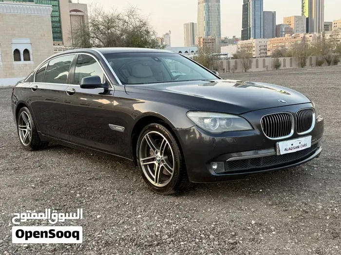 BMW 7 Series 2012 photo 3