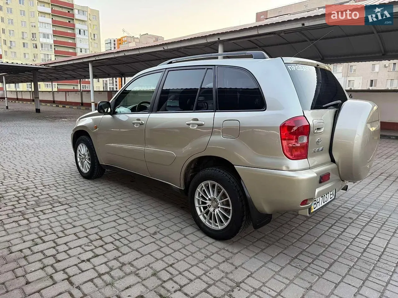Toyota Rav4 2001 photo 5