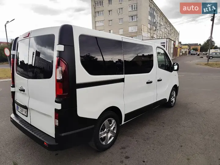 Renault Trafic 2019 photo 4