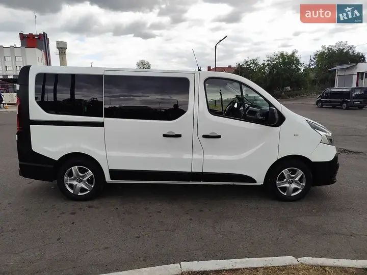 Renault Trafic 2019 photo 3