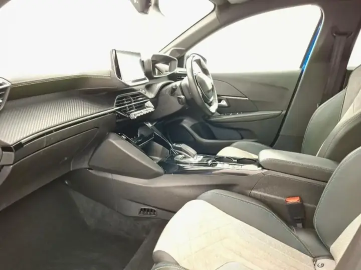 Peugeot E-208 2021 photo 5