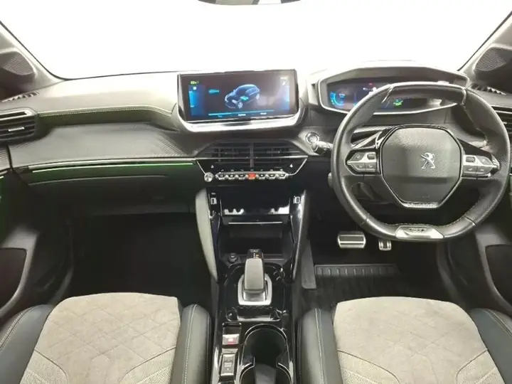 Peugeot E-208 2021 photo 3