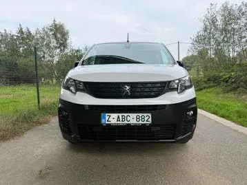 Peugeot Partner 2023 photo 2