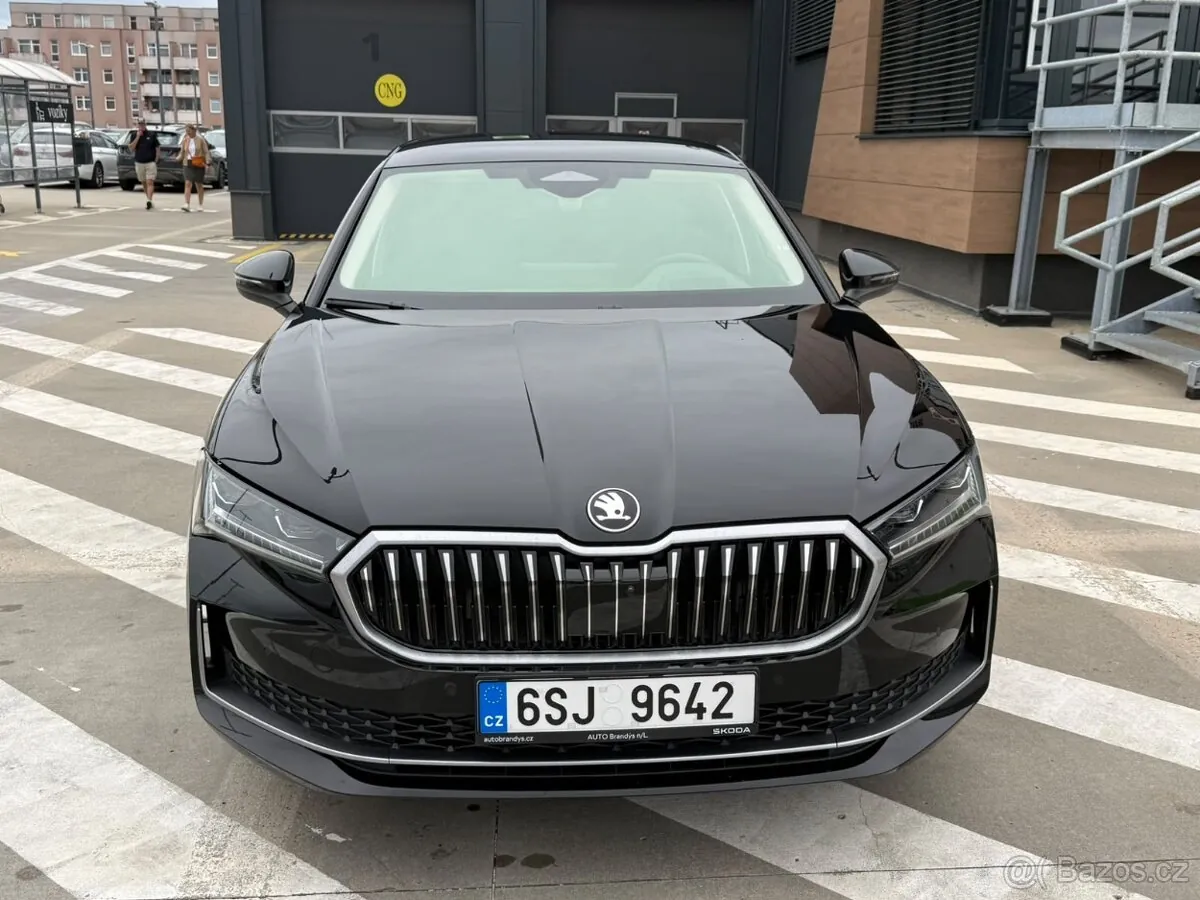 Skoda Superb 2024 photo 2