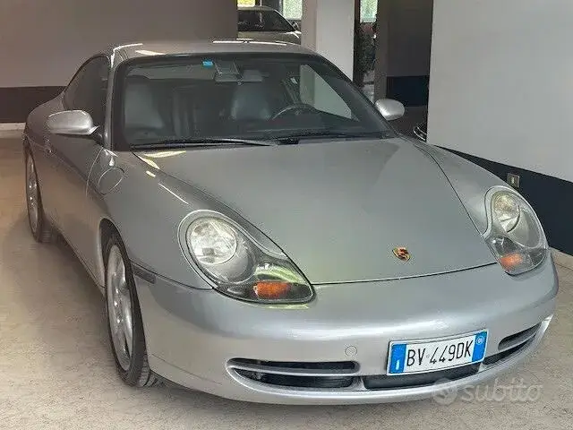 Porsche 911 Carrera