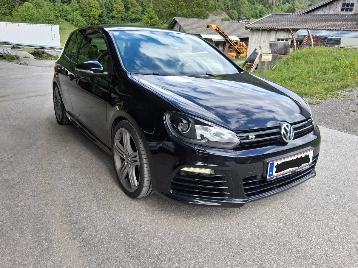 Volkswagen Golf 2012 photo 2