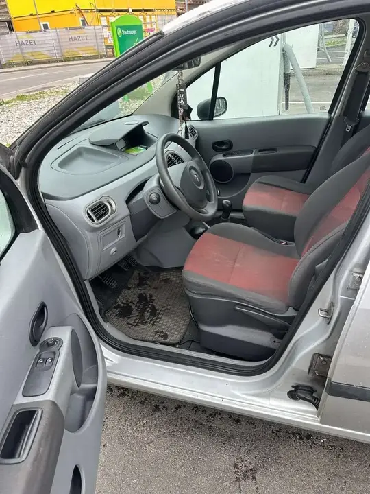 Renault Modus 2007 photo 2
