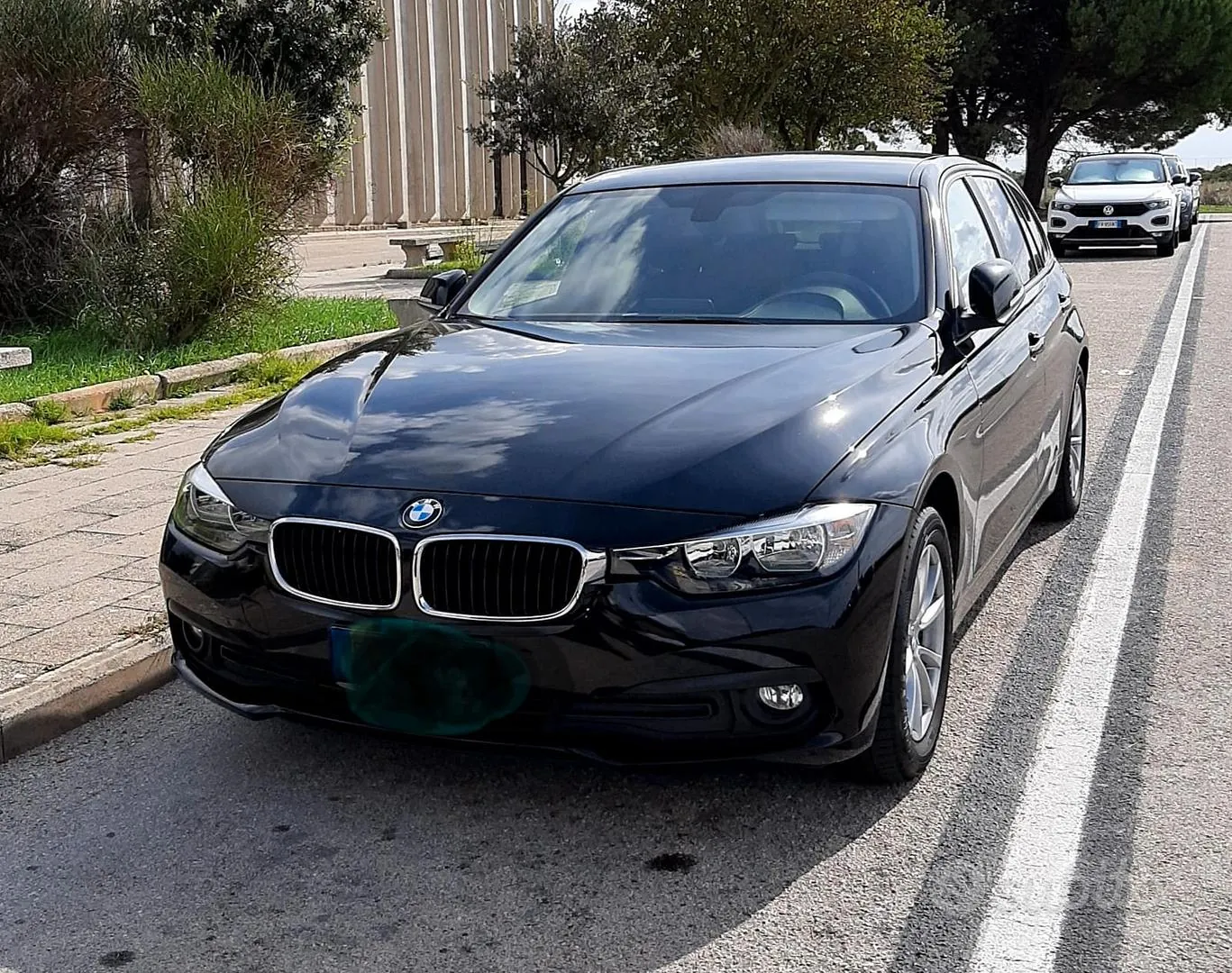BMW 3 Series 2017 photo 2
