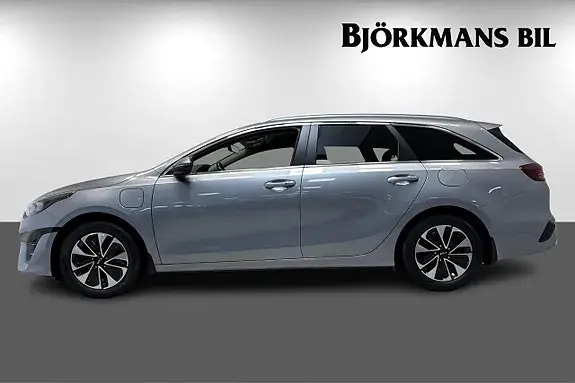 Kia Ceed 2023 photo 4