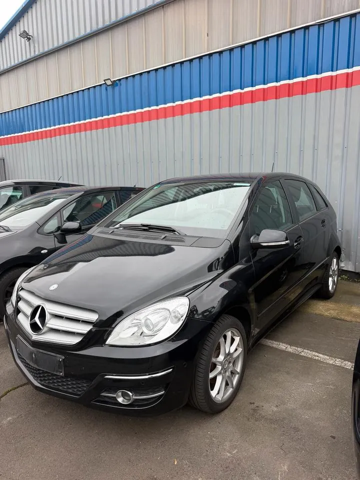 Mercedes-Benz B 160
