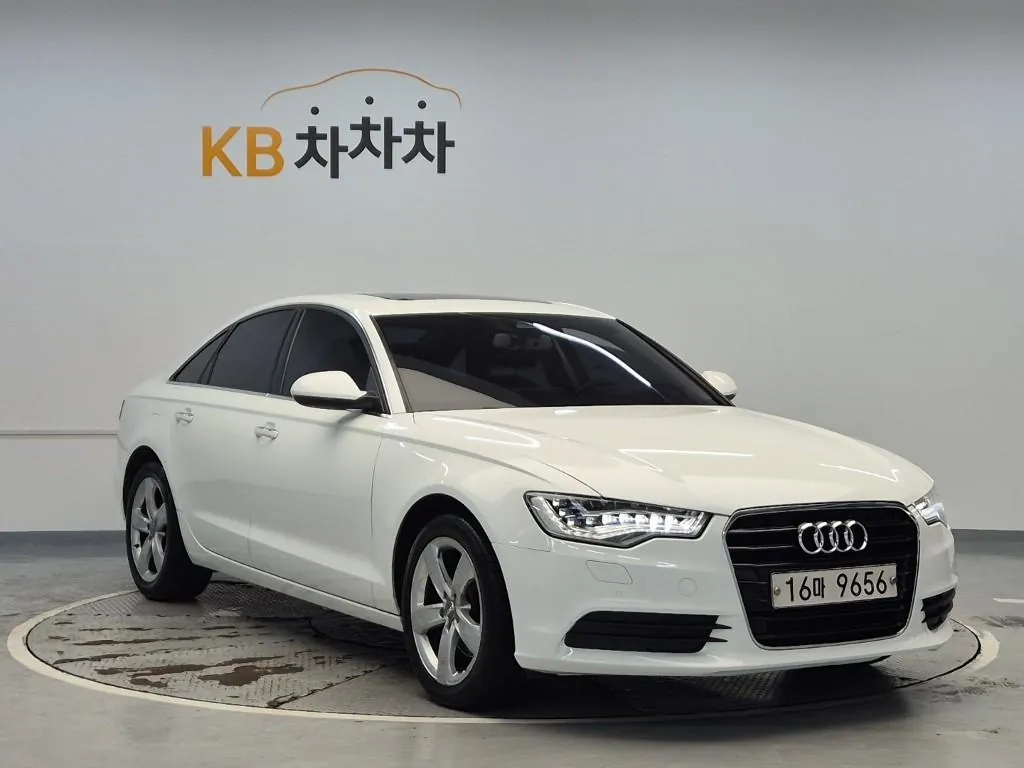 Audi A6 2015 photo 4