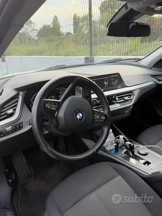 BMW 118D 2023 photo 5