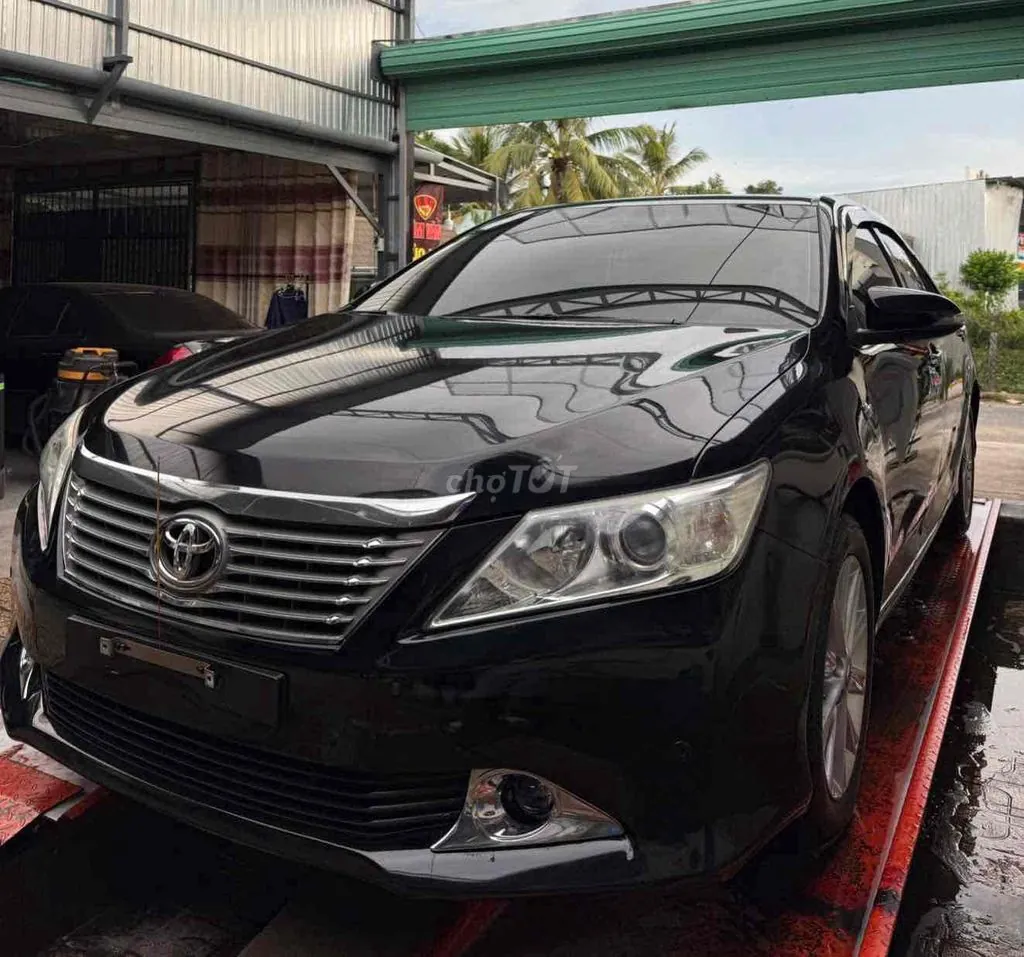 Toyota Camry 2012 photo 2
