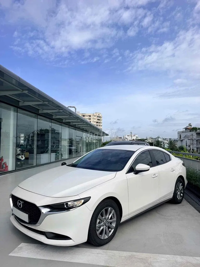 Mazda 3 2026 photo 2