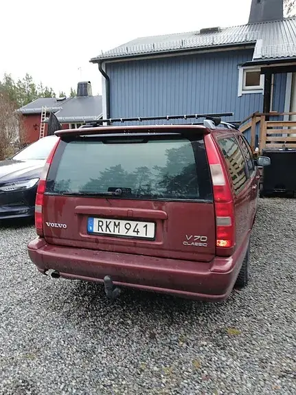 Volvo V70 2000 photo 2