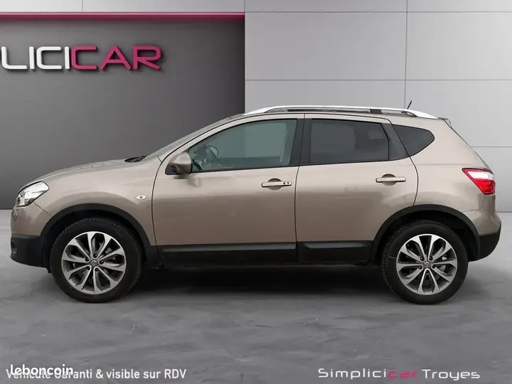 Nissan Qashqai 2012 photo 5