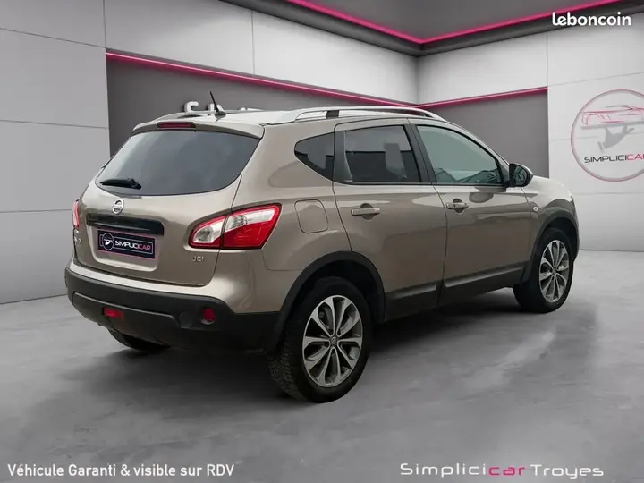 Nissan Qashqai 2012 photo 3