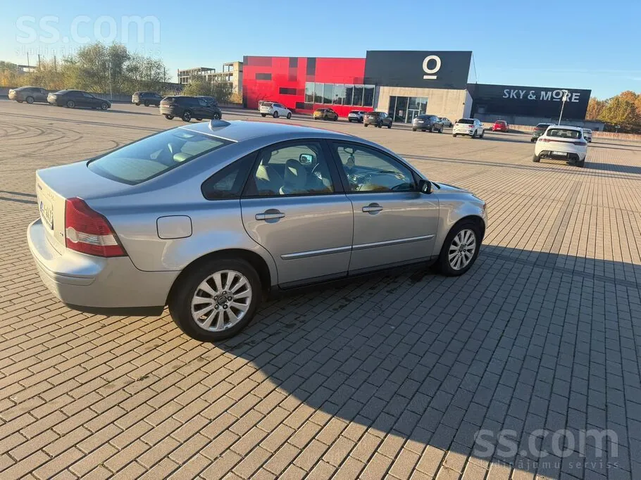 Volvo S40