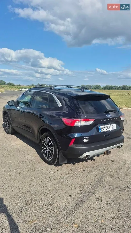 Ford Escape 2021 photo 3