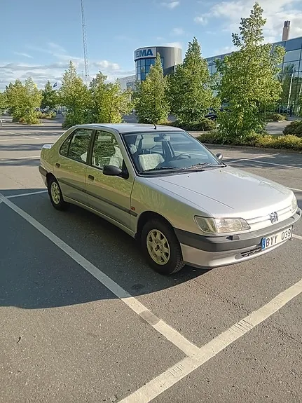 Peugeot 306 1995 photo 4