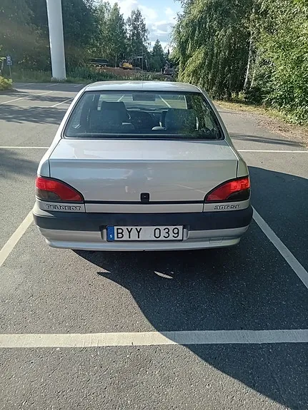 Peugeot 306 1995 photo 3