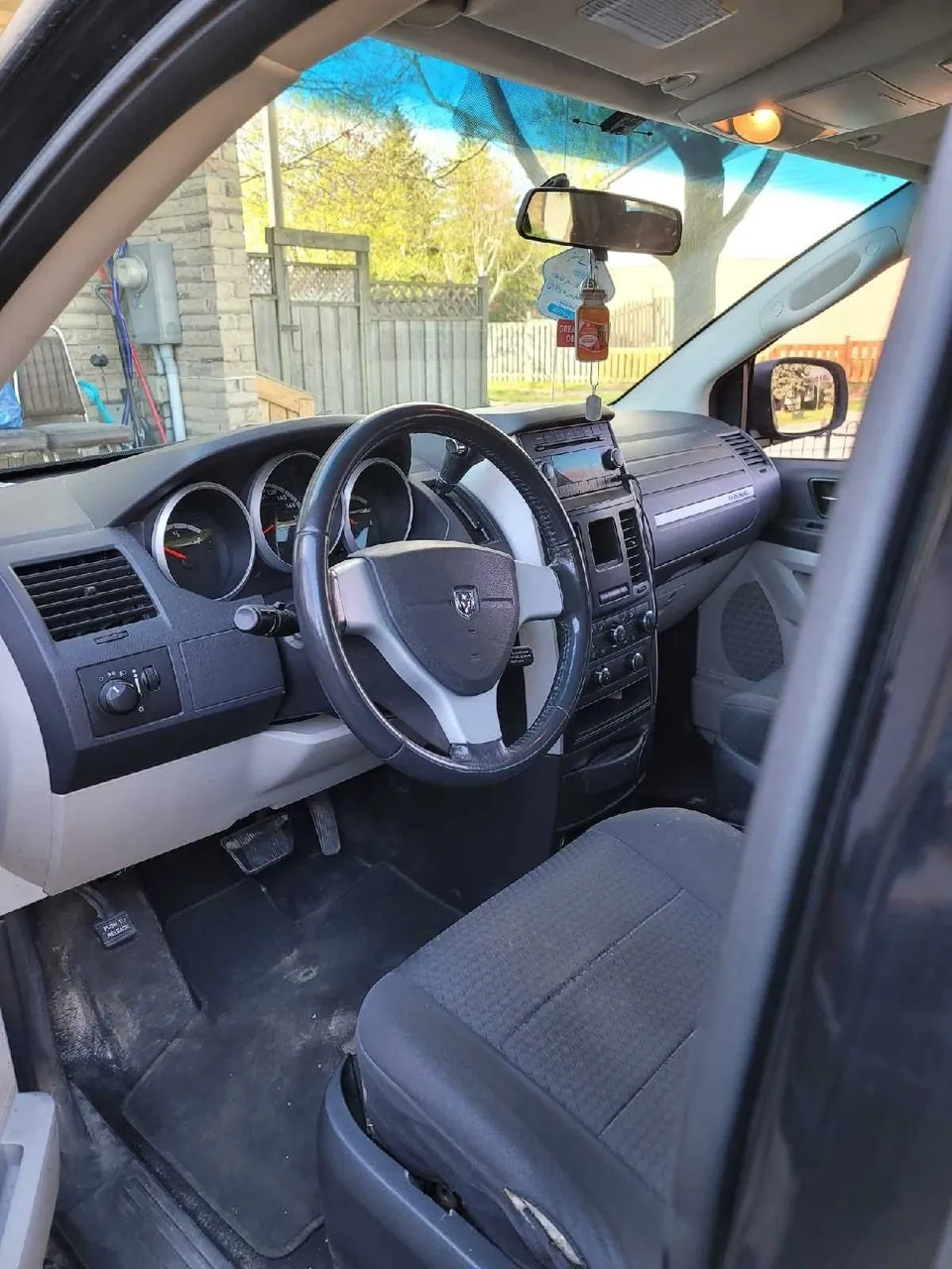 Dodge Grand Caravan 2010 photo 4