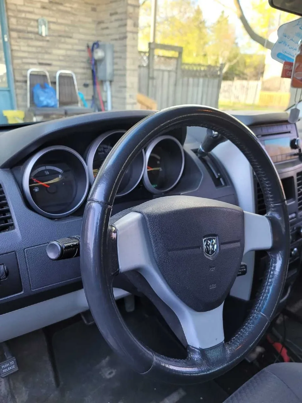 Dodge Grand Caravan 2010 photo 2