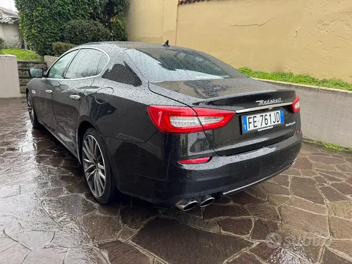 Maserati Quattroporte