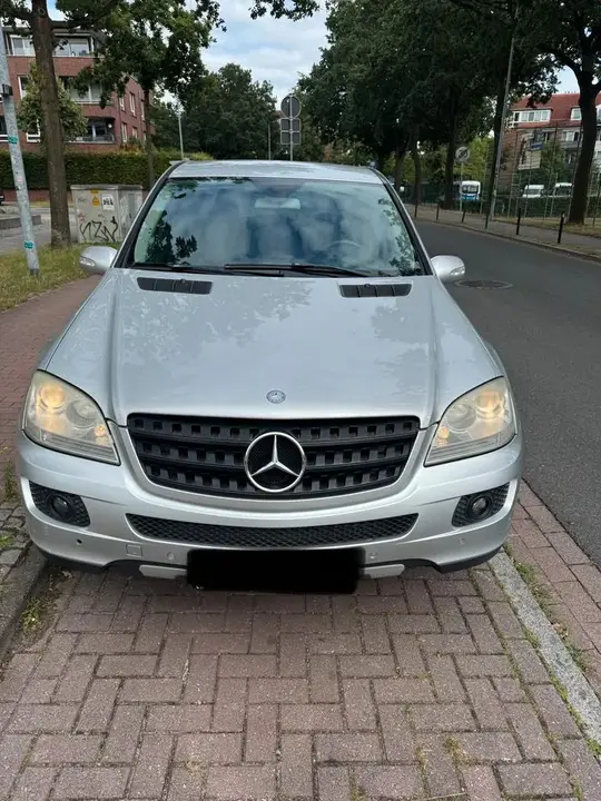 Mercedes-Benz Ml320