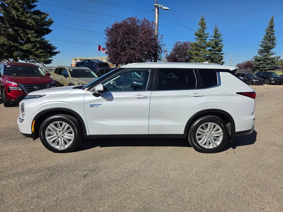 Mitsubishi Outlander 2024 photo 4
