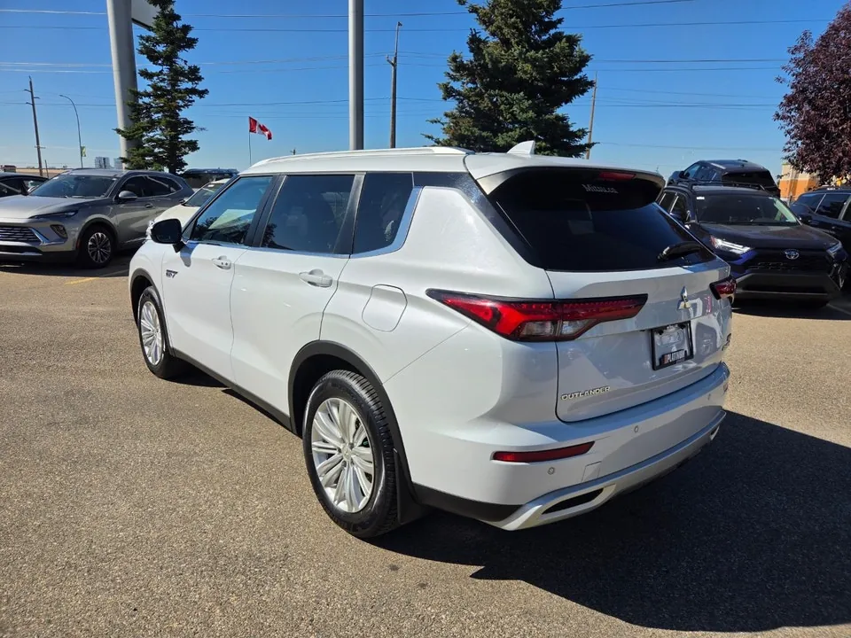 Mitsubishi Outlander 2024 photo 5