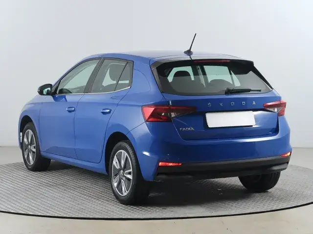 Skoda Fabia 2022 photo 3
