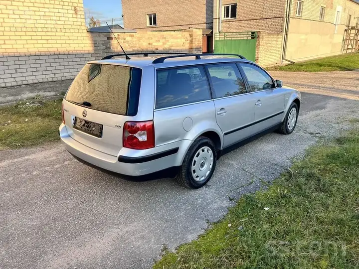 Volkswagen Passat 2002 photo 4