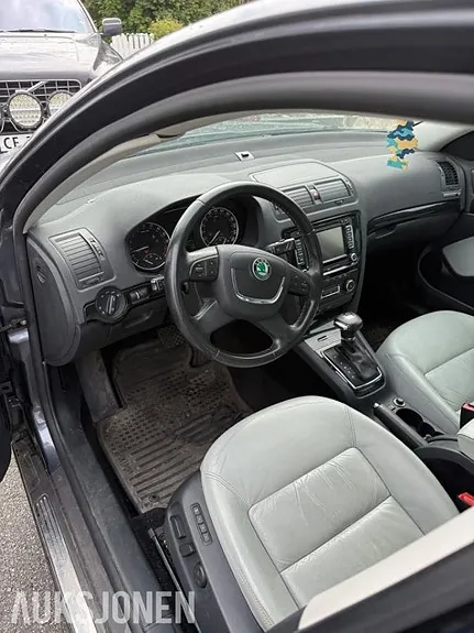 Skoda Octavia 2012 photo 5