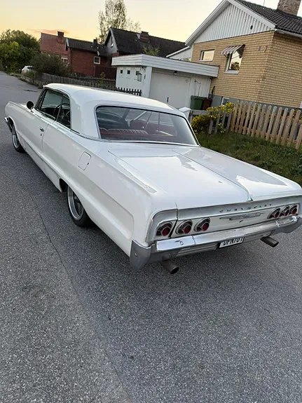 Chevrolet Impala 1964 photo 3